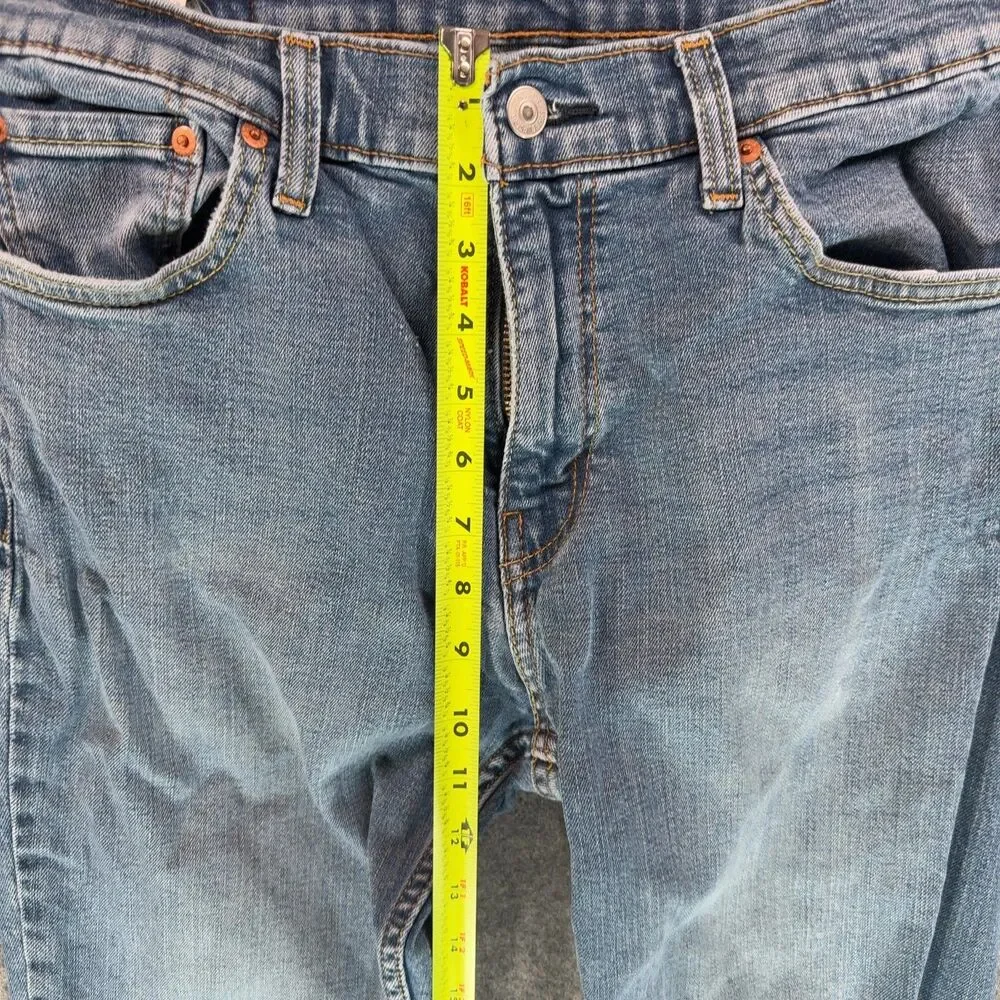 Levis these levi